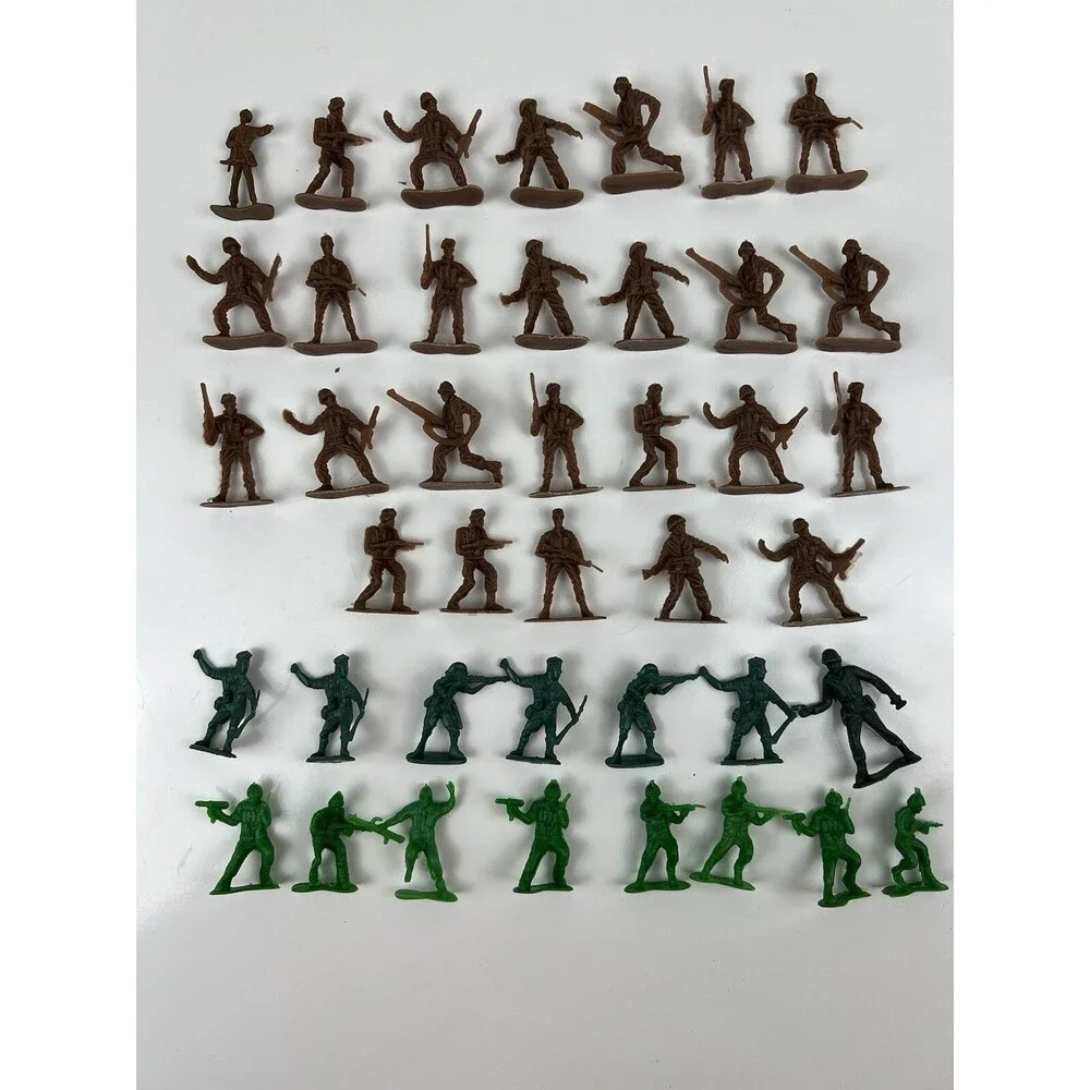 Lot Of 40 Plastic Small Army Men Figures Figurines Brown Dark Green Mixed Lot